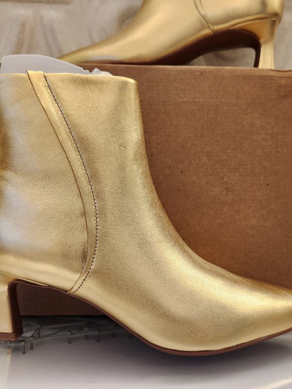 Naturalizer Deesha Booties. Dark Gold. Leather. New, in replacement box. 8.5